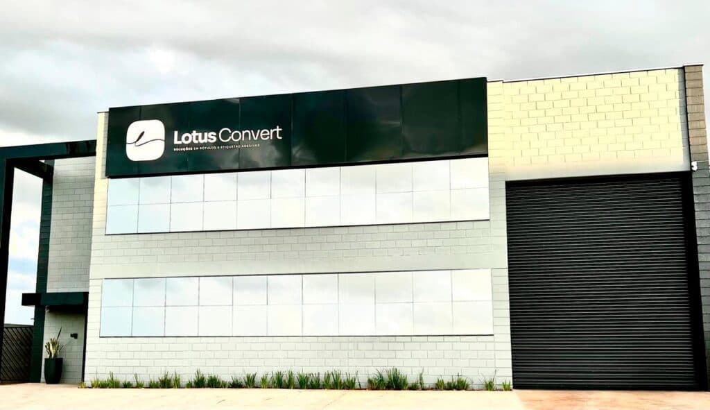 Fachada da Lotus Convert